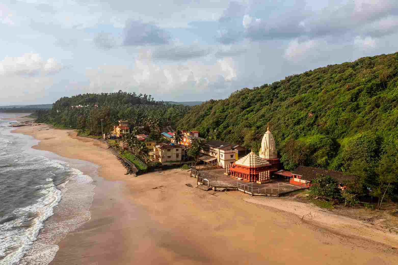 Ganapati Pule temple and beach