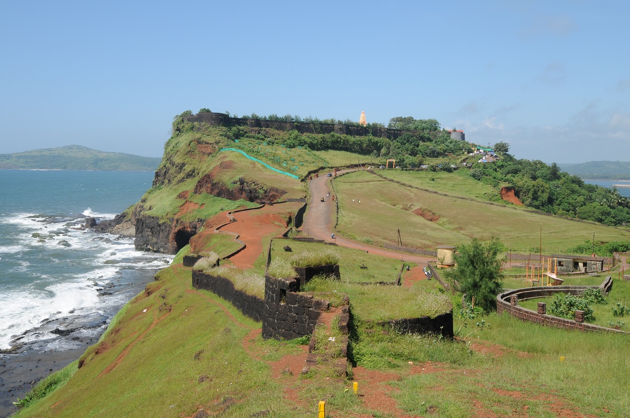 Ratnadurga Fort bastions over the sea